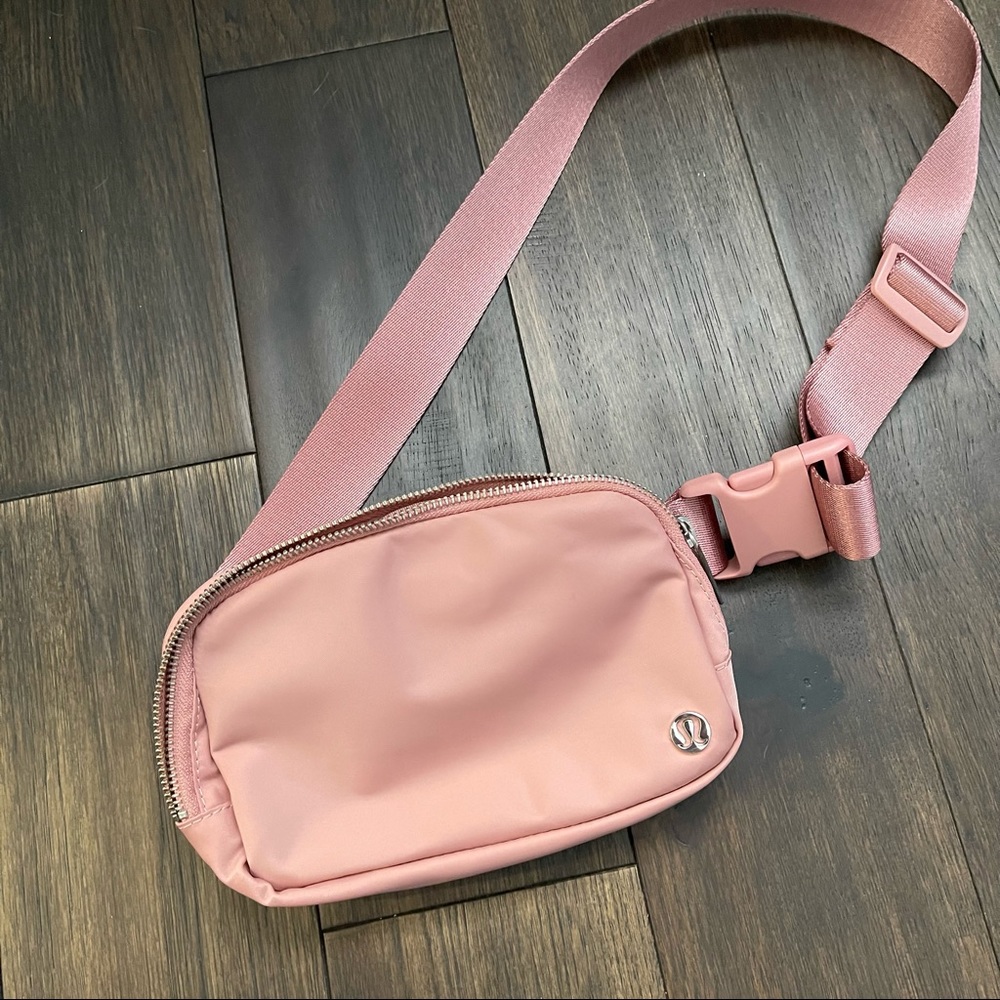 Lululemon Pastel Pink Everywhere Belt Bag